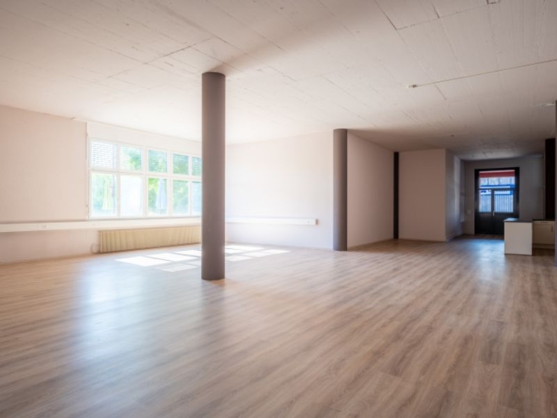 Viel Raum für Ihr Business! 172m² im Gewerbegebiet Täfern, Nähe Autobahnanschluss Baden-Dättwil - 6