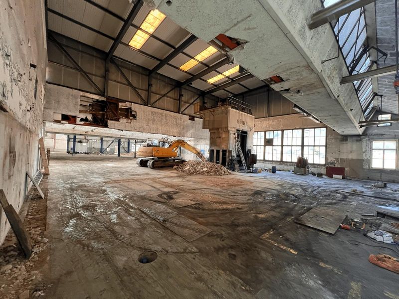 GRANDS VOLUMES ENTREPÔT, STOCKAGE - 4