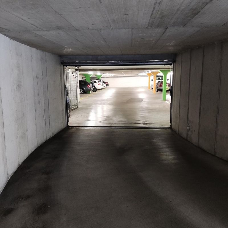 Ein Auto ohne Parkplatz? Wir haben die Lösung... - 4