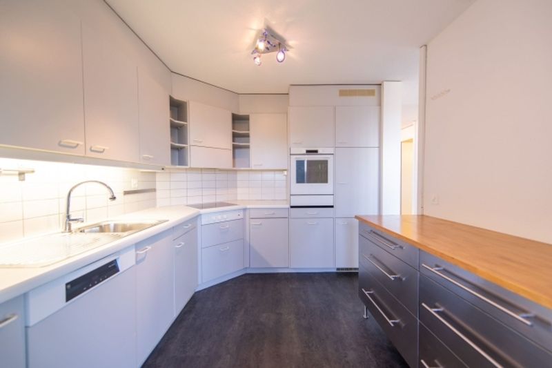 Zentral und ruhig Helle 3.5-Zimmer-Duplex-Wohnung mit Wintergarten und Balkon - 5