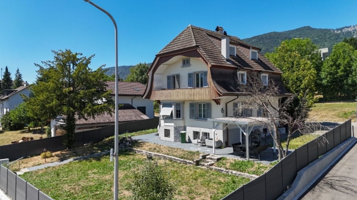 Ein Haus, unzählige Möglichkeiten - Zweifamilienhaus mit Gartenidylle und Ausbaupotenzial - 0