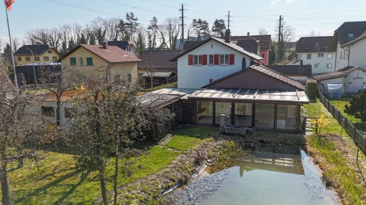 EFH mit Gartenhaus auf 1295 m2, Weiher und viel Potenzial - 0