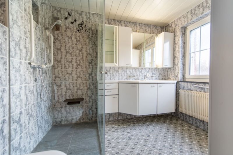 EFH mit Gartenhaus auf 1295 m2, Weiher und viel Potenzial - 13