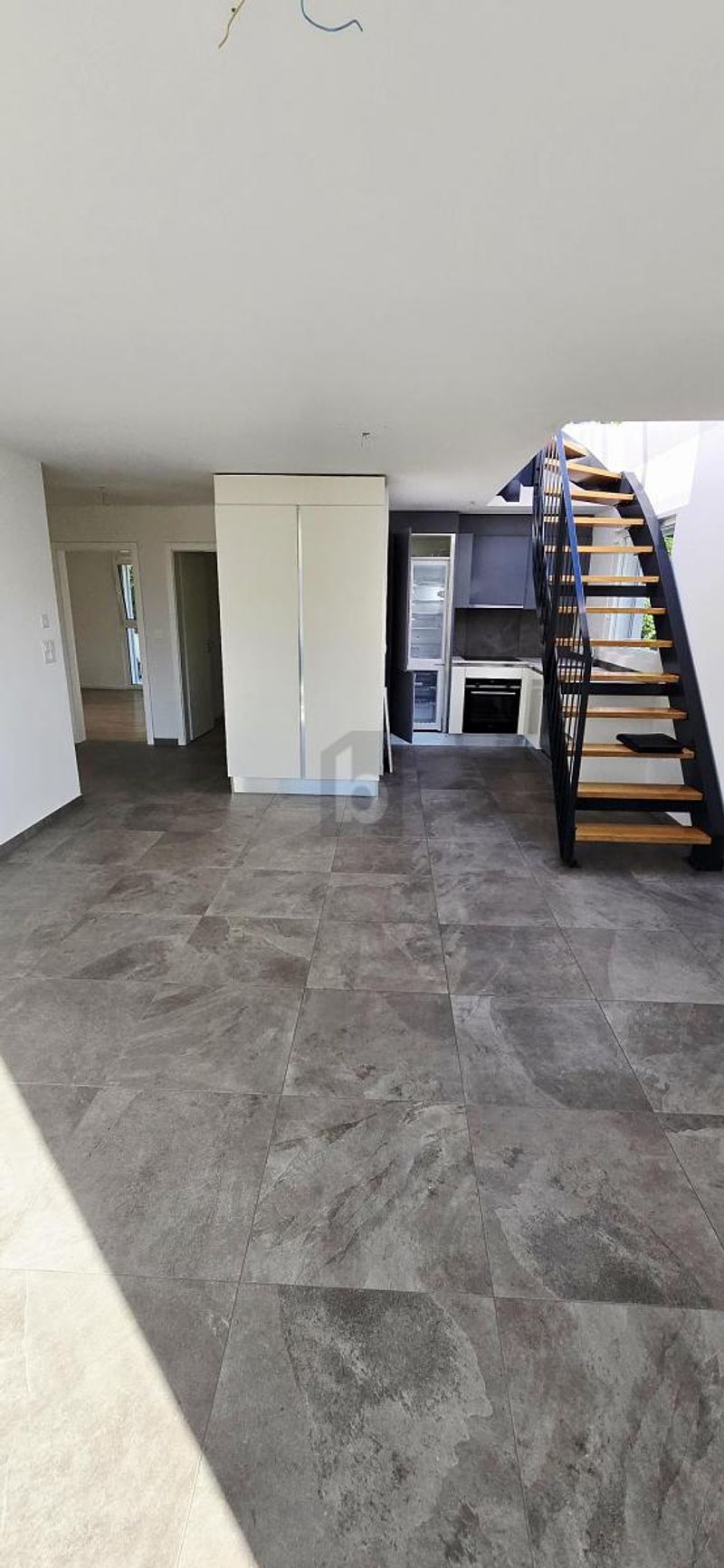 APPARTEMENT MAGNIFIQUE AVEC ROOFTOP - 3