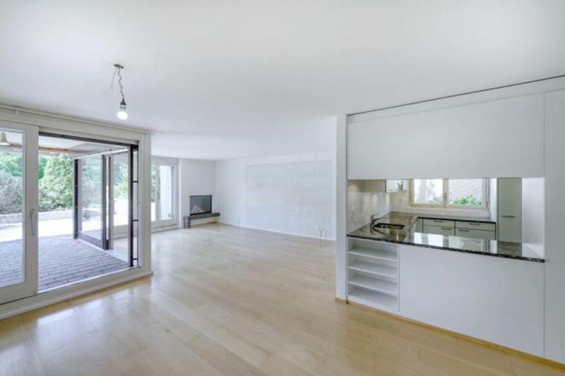 4.5-Zimmer-Terrassenhaus im Grünen mit Renovationspotential - 12