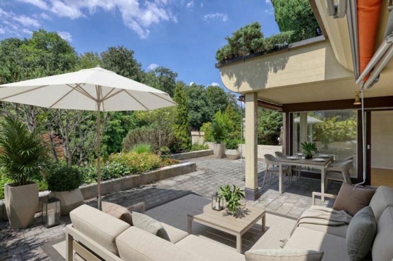 4.5-Zimmer-Terrassenhaus im Grünen mit Renovationspotential - 11