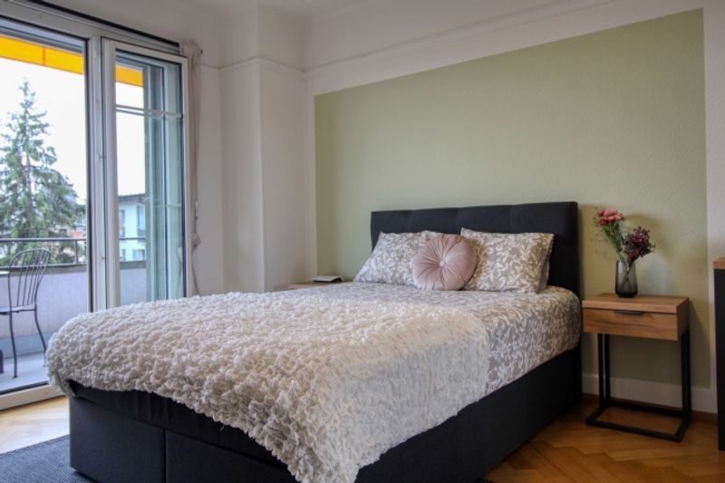 Lakeside Coliving Haven in Lausanne's Avenue de France - 4