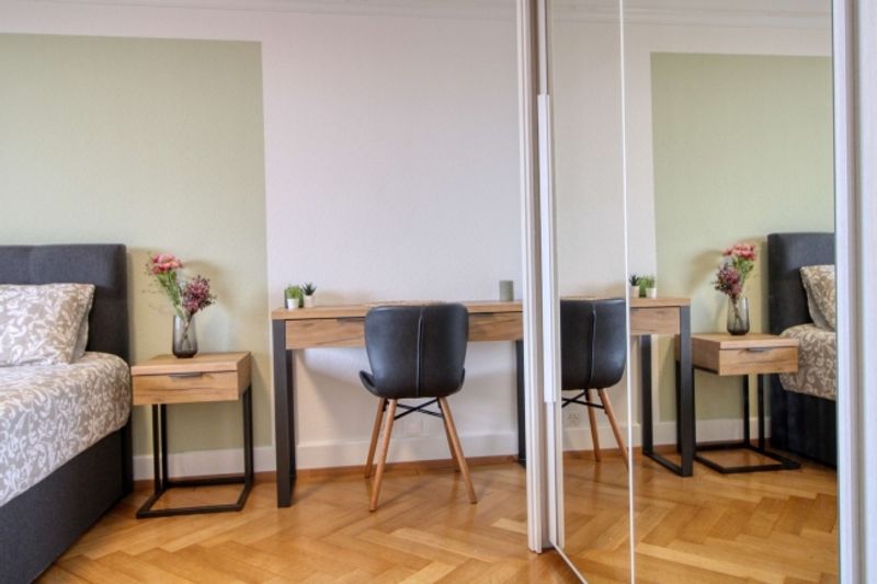 Lakeside Coliving Haven in Lausanne's Avenue de France - 6