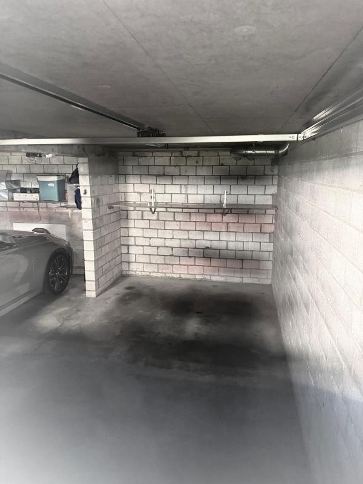 Garagenplatz in Dreier-Box - 1