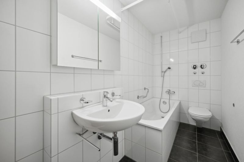 Single-Wohnung an ruhiger Lage zu vermieten! - 4