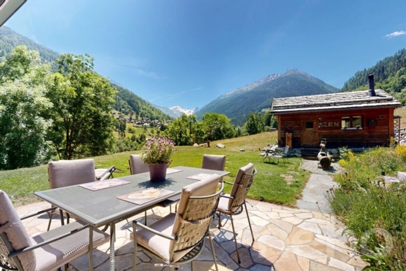 Authentisches Chalet mit charmantem Nebengebäude - 8