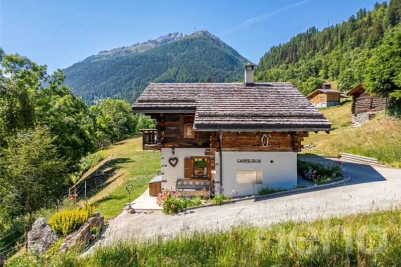 Authentisches Chalet mit charmantem Nebengebäude - 11