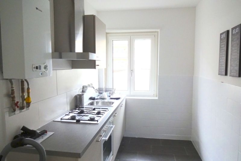 Furnished room in modernised apartment in a top location - 4