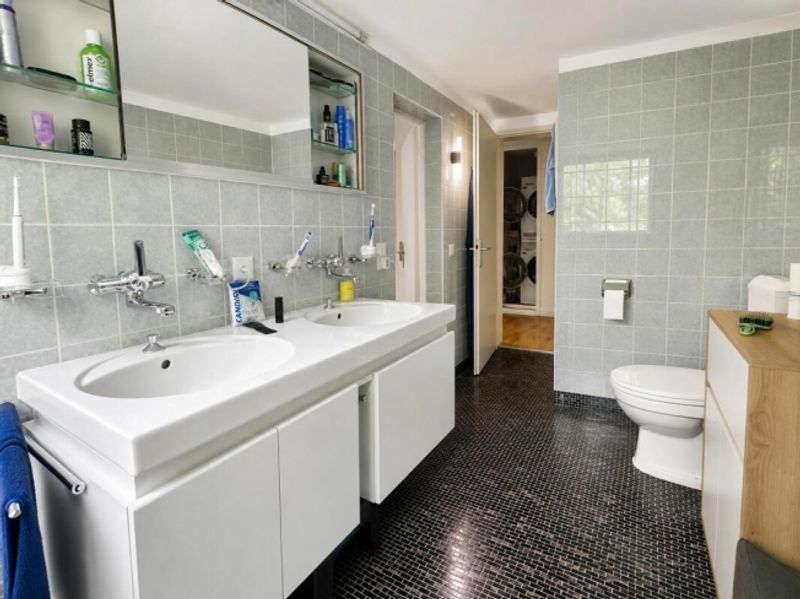 5.5 Zimmerwohnung an ruhiger Lage mit grosszügigem Garten - 10
