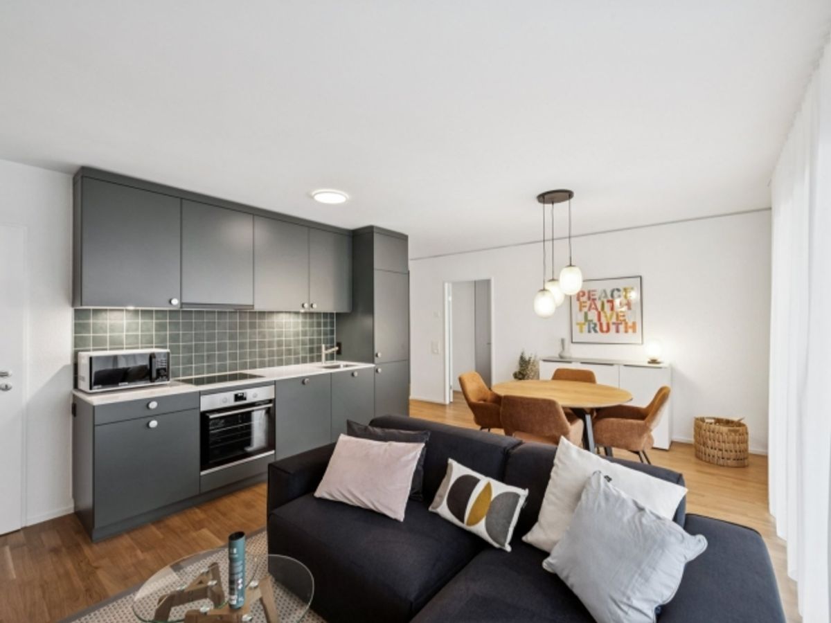 Design-Apartments im Lisbon-Style  Direkt am Bahnhof Muttenz - 1