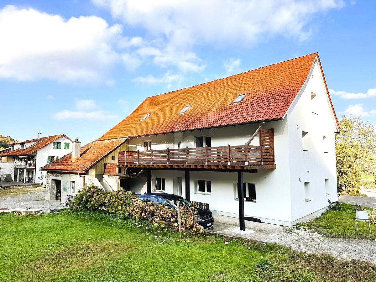 HOCHWERTIG KERNSANIERT AN RUHIGER LAGE - 0