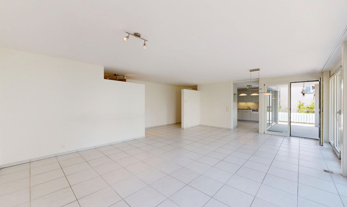 Grosszügige Eigentumswohnung mit 27 m² Balkon an ruhiger Wohnlage - 3