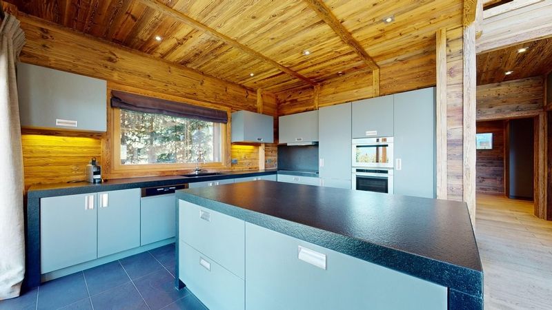 Crans - Chalet de haut standing avec vue imprenable sur les Alpes - 4