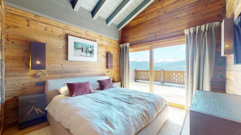 Crans - Chalet de haut standing avec vue imprenable sur les Alpes - 7