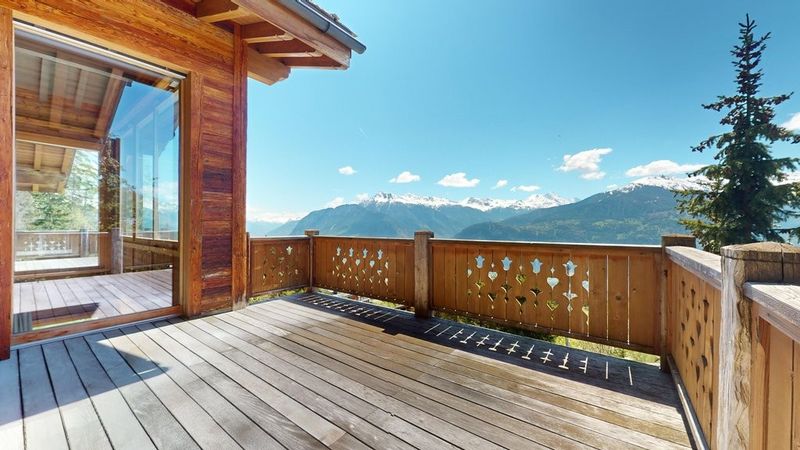 Crans - Chalet de haut standing avec vue imprenable sur les Alpes - 12