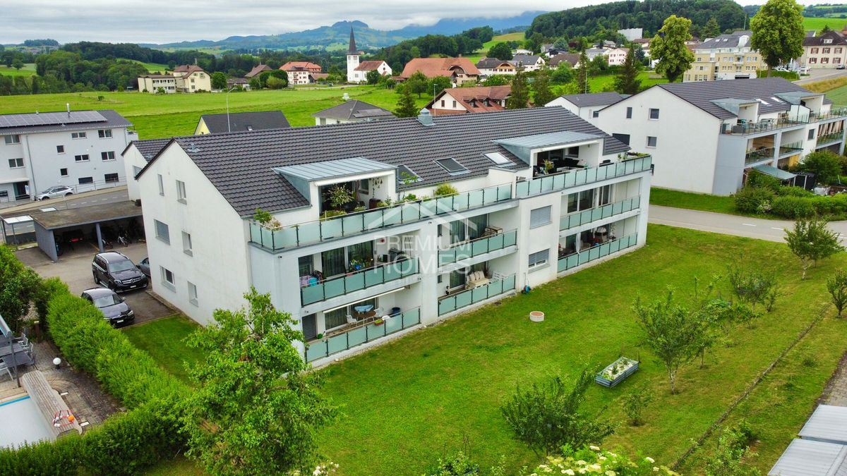 Grosszügiger Wohntraum nur 7 Min. von Fribourg! - 0