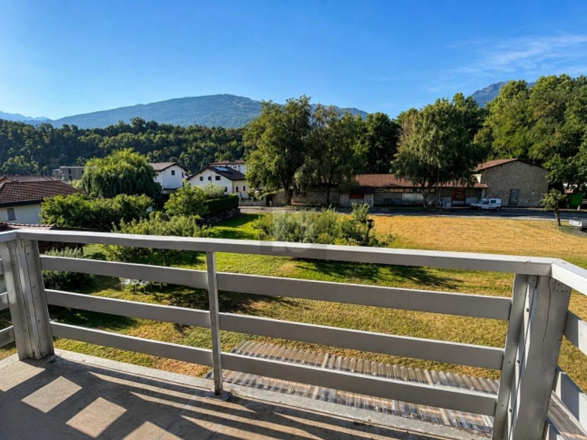 HABITAT ENSOLEILLÉ AVEC JARDIN PRIVATIF - 0