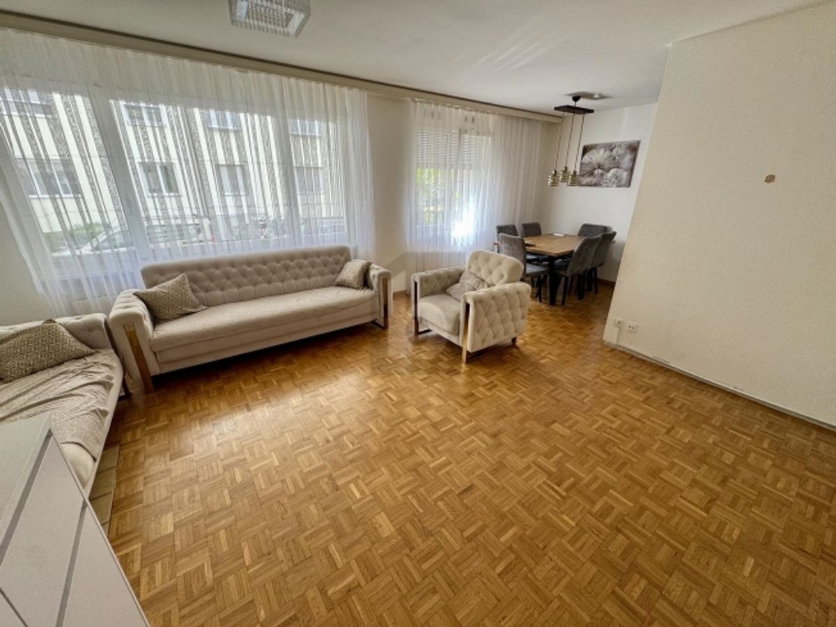 DER GARTEN VOR DER TÜR STATT NUR EIN BALKON - 1