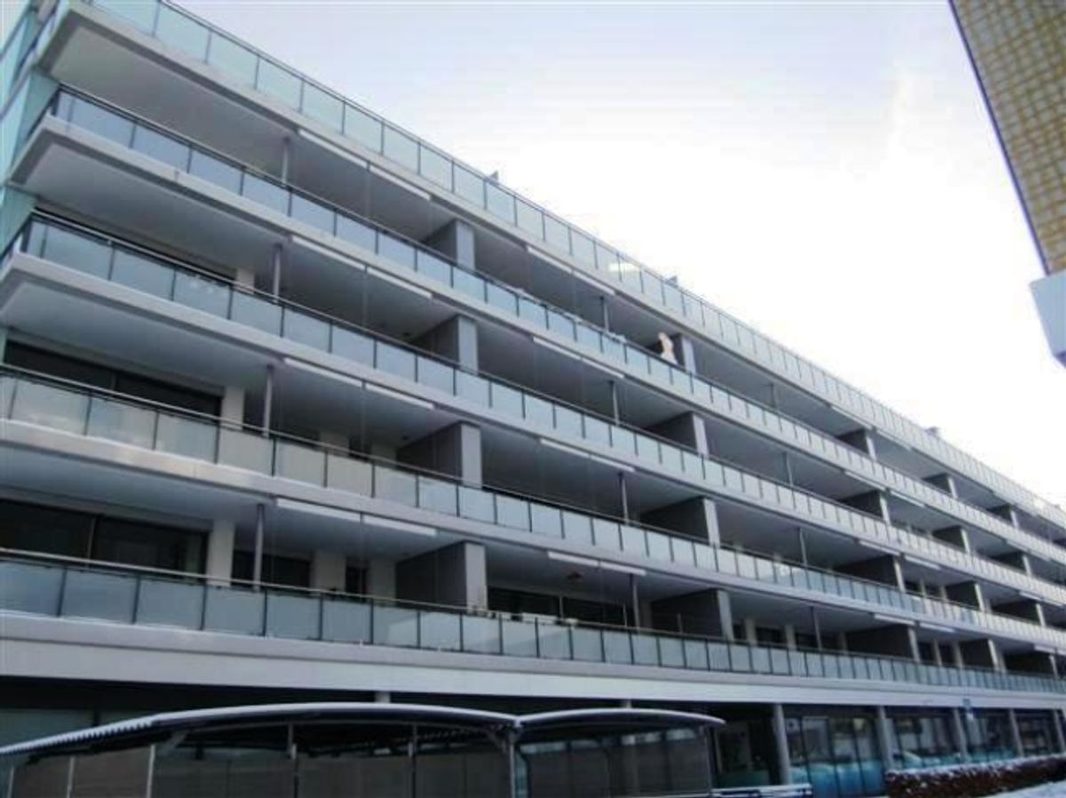 Grosszügige und moderne Wohnung an zentrumsnaher Lage - 1