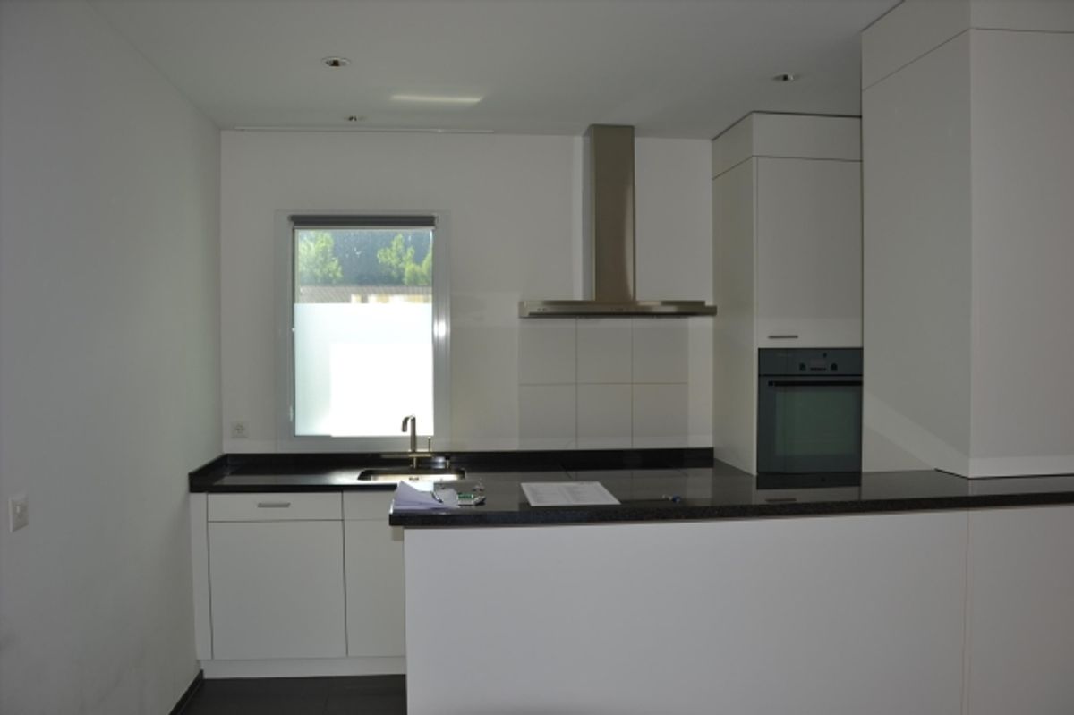Grosszügige und moderne Wohnung an zentrumsnaher Lage - 3