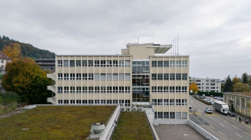 Horgen - 4 ausgebaute (Praxis-)Räume Plug & Work - 4