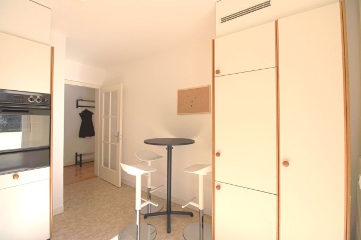 Furnished room in modernised apartment in a top location - 6