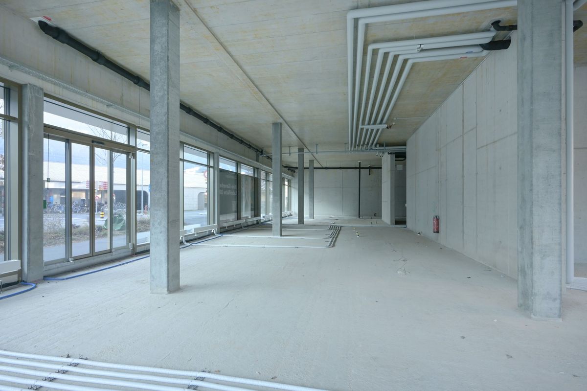 Gewerbe- oder Büro am Bahnhof Altdorf... - 3