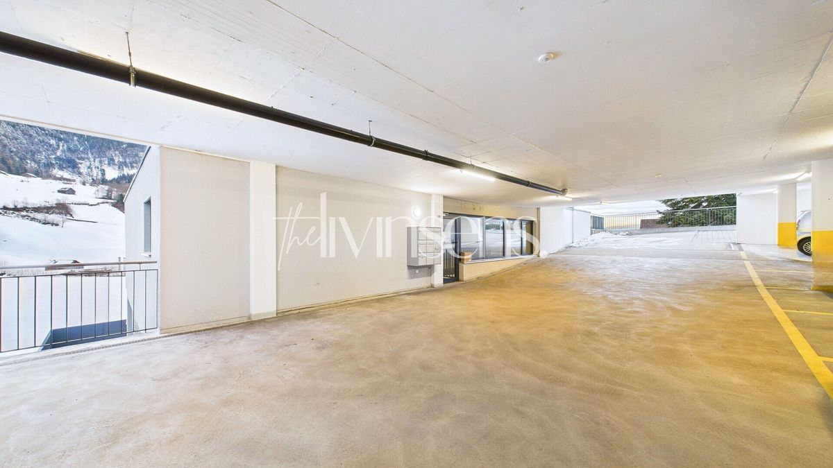 Moderne 2.5-Zimmerwohnung mit sonniger Terrasse & Bergsicht - 5