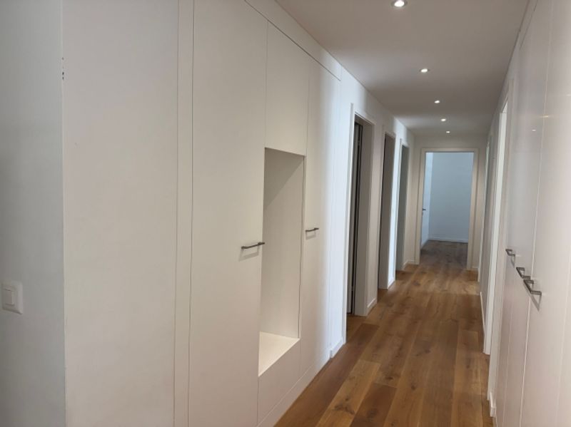 Grosszügige 4½-Zimmer-Wohnung mit Seesicht und sonnigem Balkon in Ennetbürgen mieten - 7