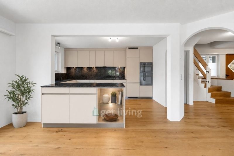 WOHNEN WIE IM EINFAMILIENHAUS - MIT RIESIGEM GARTEN! - 3
