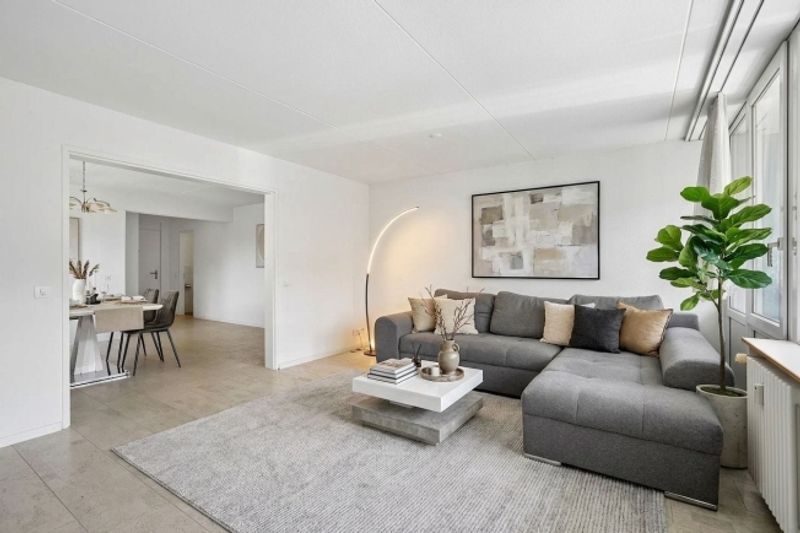 Panoramablick inklusive - Exklusive 2.5-Zimmer-Wohnung in Baden - 2