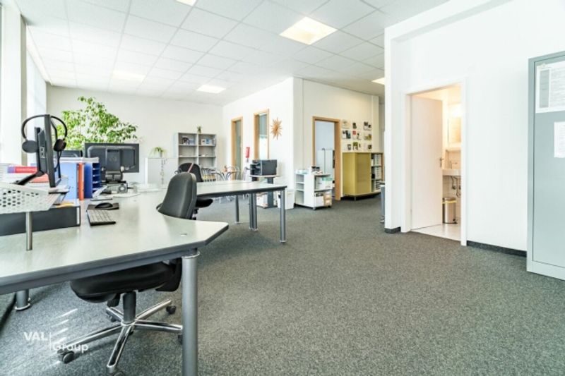 Vielseitige Gewerbefläche an zentraler Lage in Steg - Ihre Ideen finden hier Raum! - 1