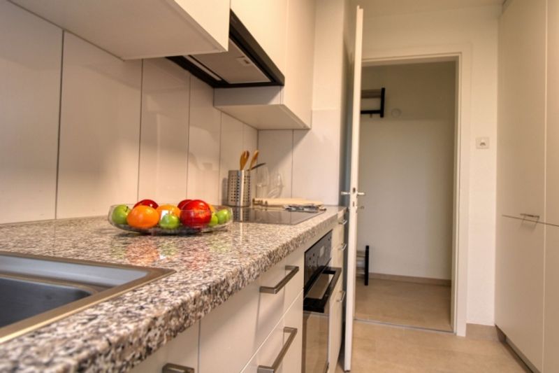 Furnished room in modernised apartment in a top location - 10