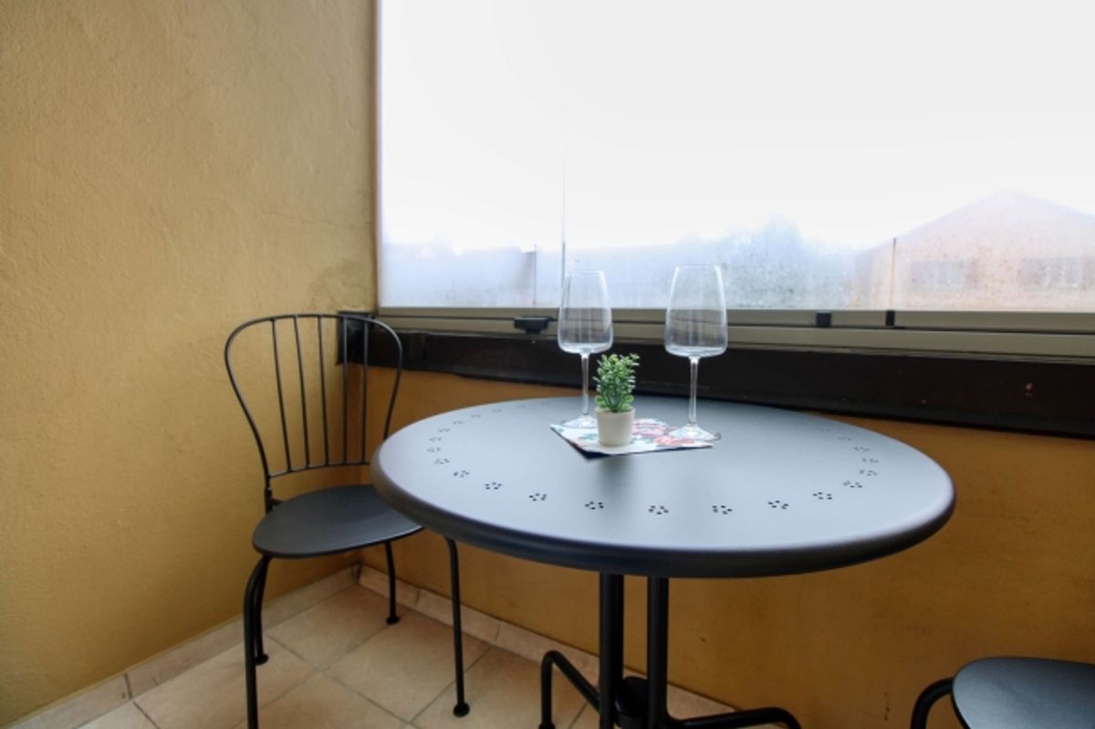 Your Stylish Coliving in Zürich's Vibrant Höngg District - 12