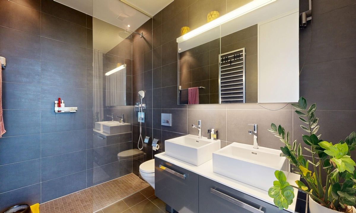 Moderne 2.5-Zimmer-Wohnung mit Skyline-Flair und Weitsicht - 6