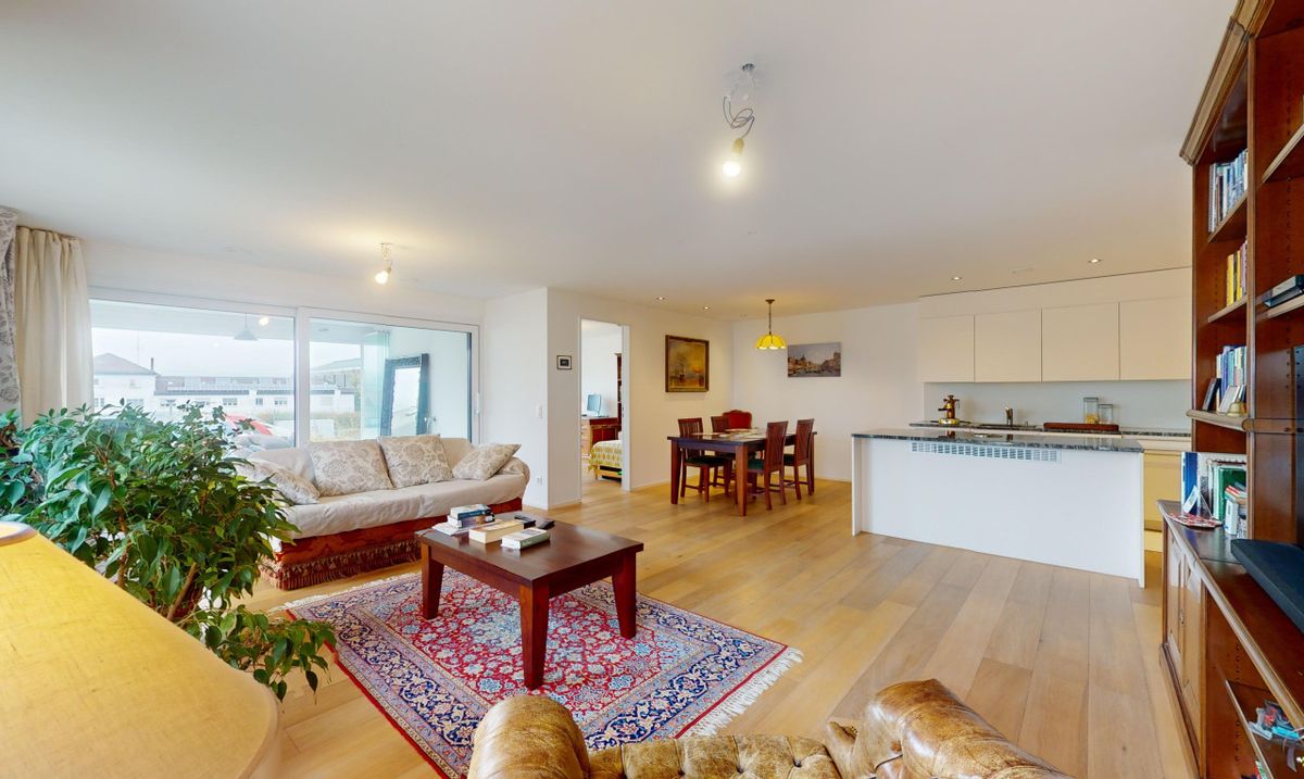 Attraktive 4.5-Zimmer-Wohnung in idealer Lage in Zürich - 1