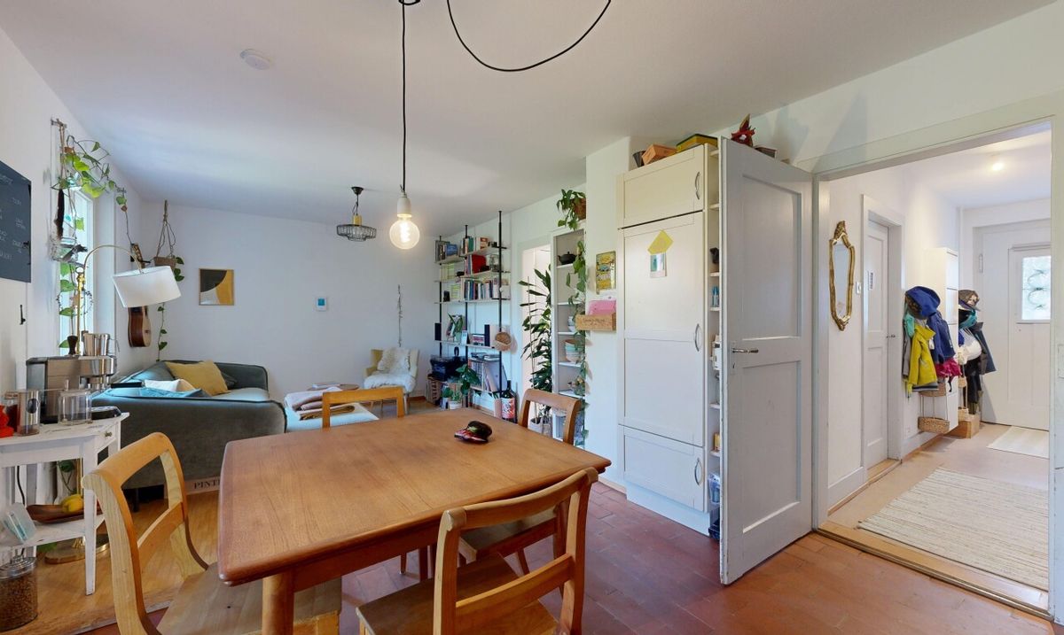 4.5-Zimmer-Reihenhaus mit Garten in begehrter Wohnlage - 0