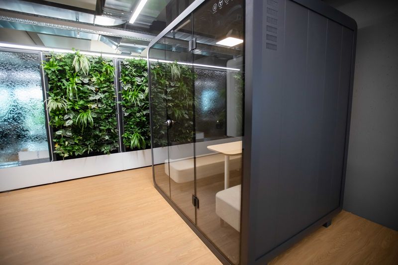 Exklusive Büro- und Showroomflächen mit Autolift  bis zu 5'700 m² - 10
