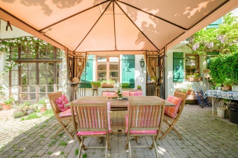 Dorfhaus mit Charakter und großem Garten - 8
