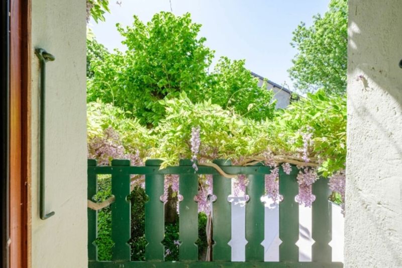 Dorfhaus mit Charakter und großem Garten - 4