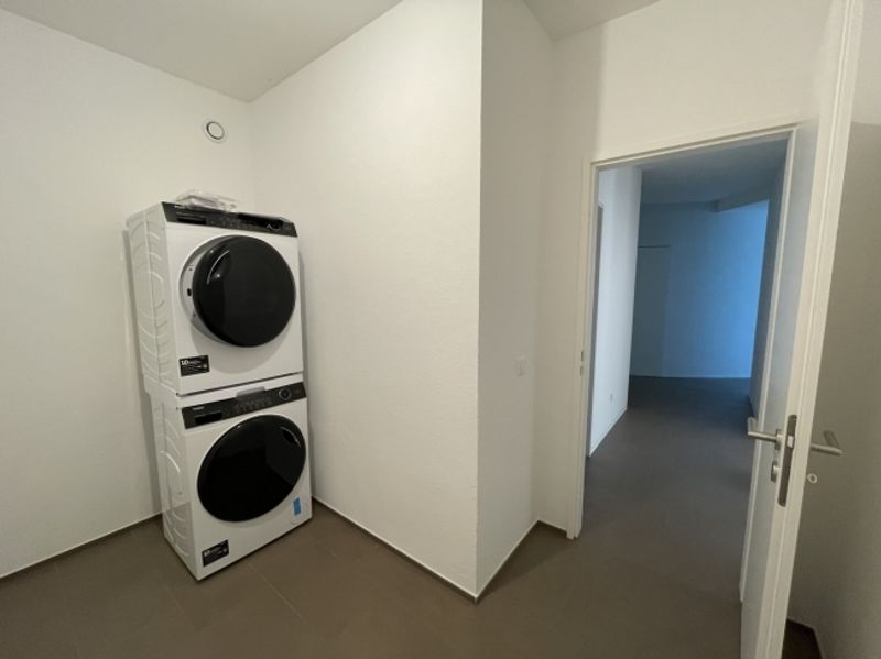 3.5 ZIMMER WOHNUNG KOMPLETT RENOVIERT MIT GARTEN - 12