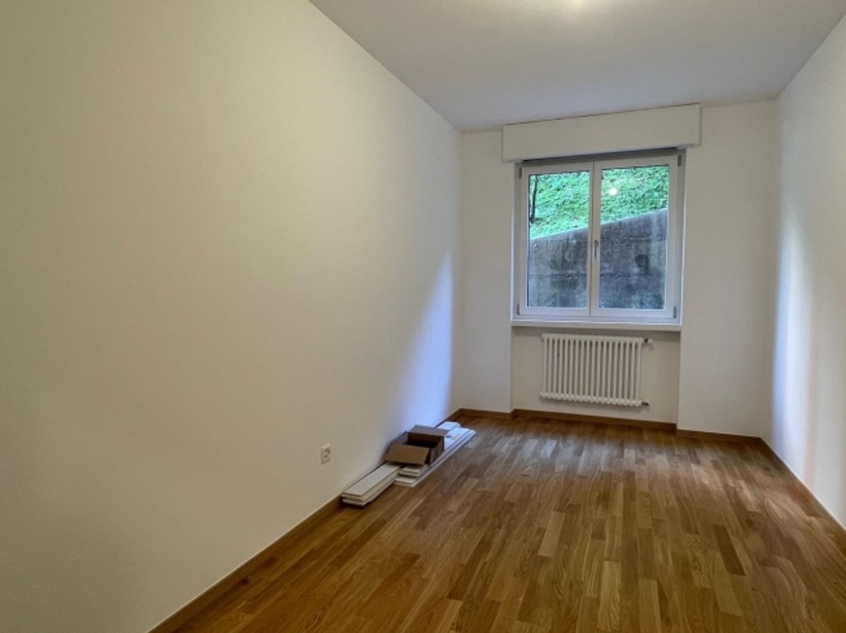 3.5 ZIMMER WOHNUNG KOMPLETT RENOVIERT MIT GARTEN - 8