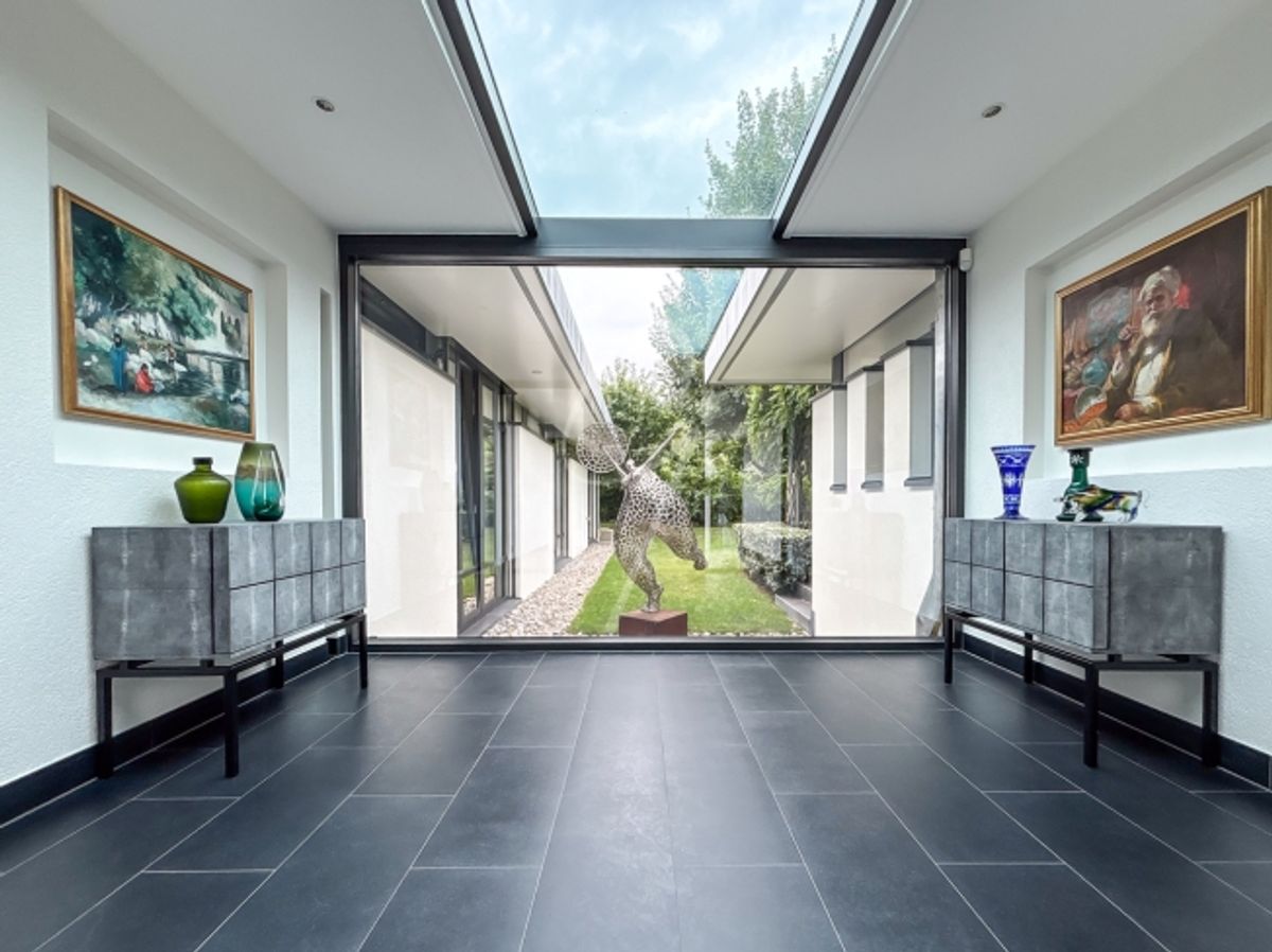 Elegante, geräumige und helle Wohnung mit Pool im Herzen von Vessy - 0