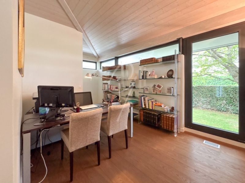 Elegante, geräumige und helle Wohnung mit Pool im Herzen von Vessy - 12