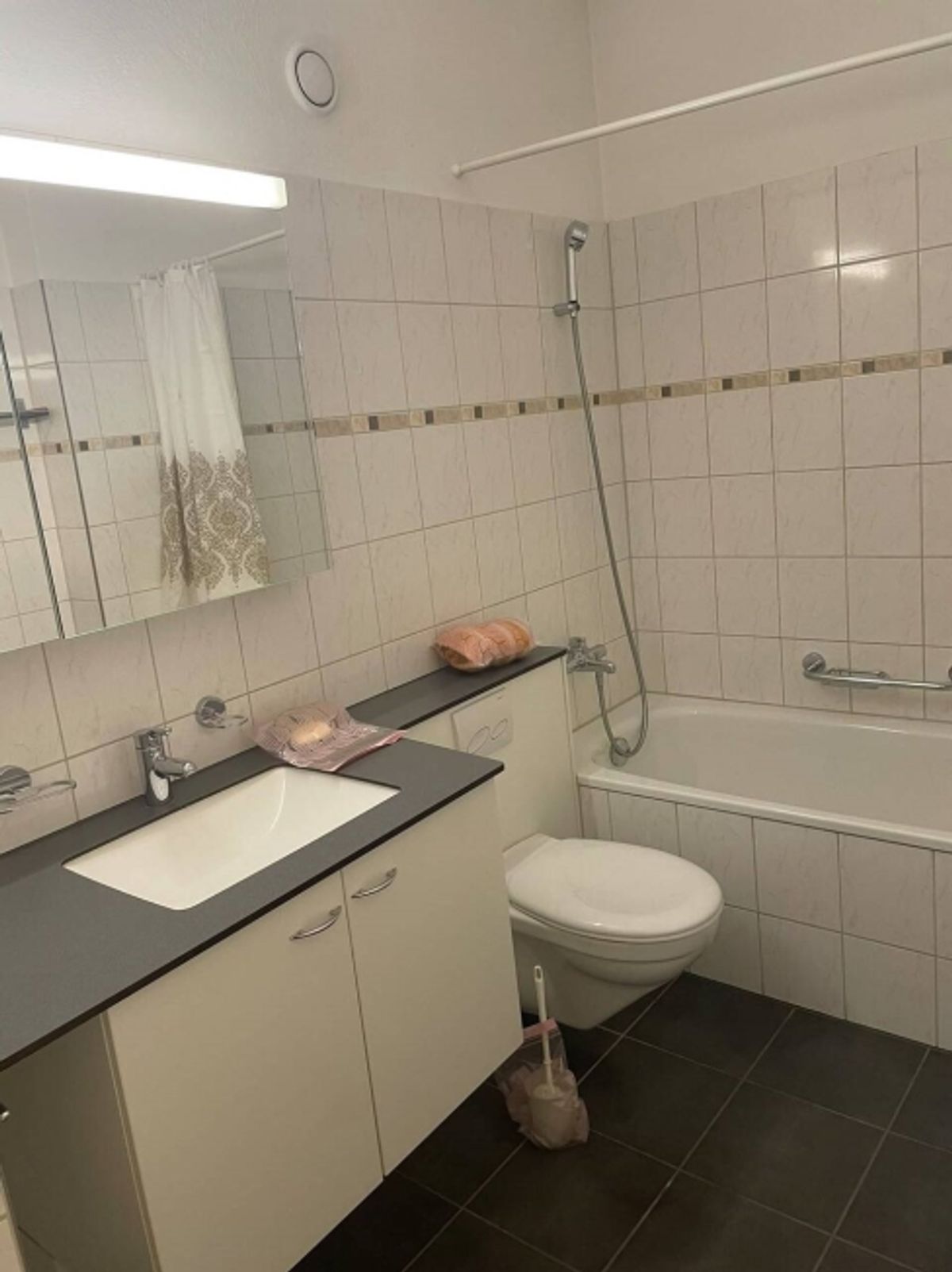 GROSSES 1,5-ZIMMER-APPARTEMENT MIT WOOHNÜSSE UND POOLNUTZUNG - 6